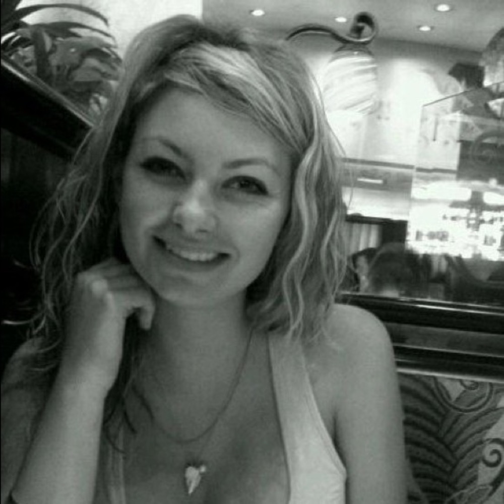 Meet your Posher, Stephanie